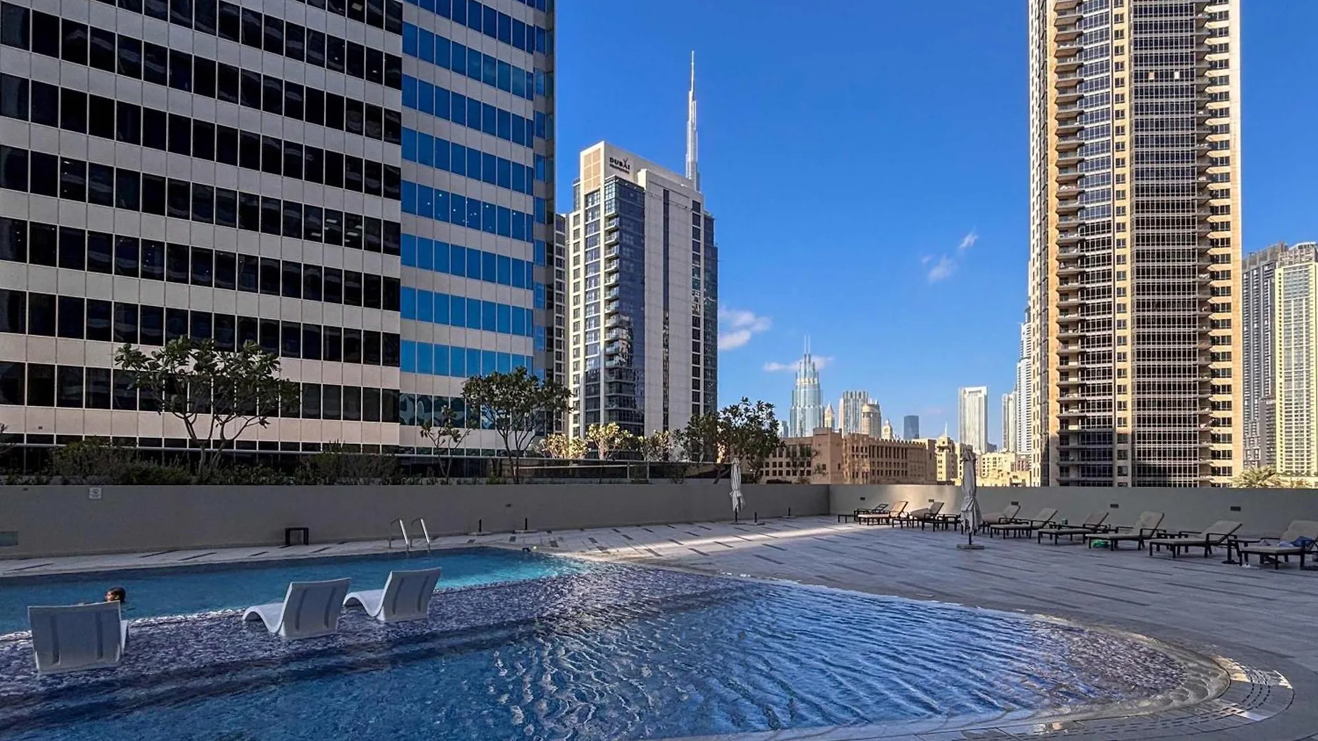 Frank Porter - Marquise Tower Dubai United Arab Emirates